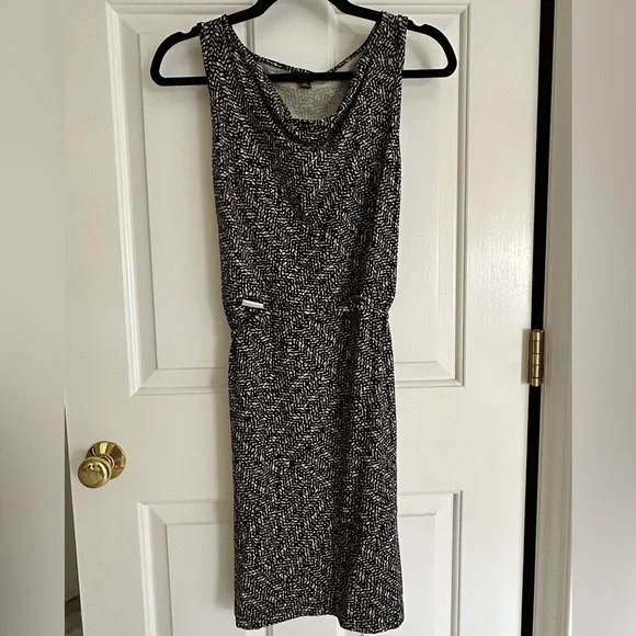 Ann Taylor sheath dress, Medium petite - Picture 1 of 4